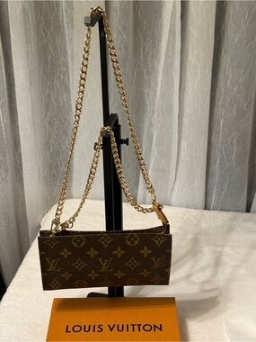 Vintage Louis Vuitton Monogram Canvas  Zip Pouch #AR1907 Brown and Gold